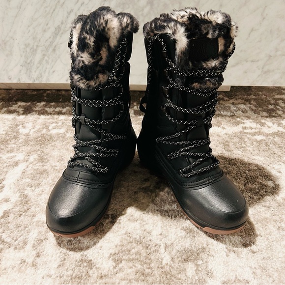 ✨ The North Face Shellista IV Luxe Waterproof Boots – Women’s 8.5 (NEW!) ✨ - Picture 3 of 10